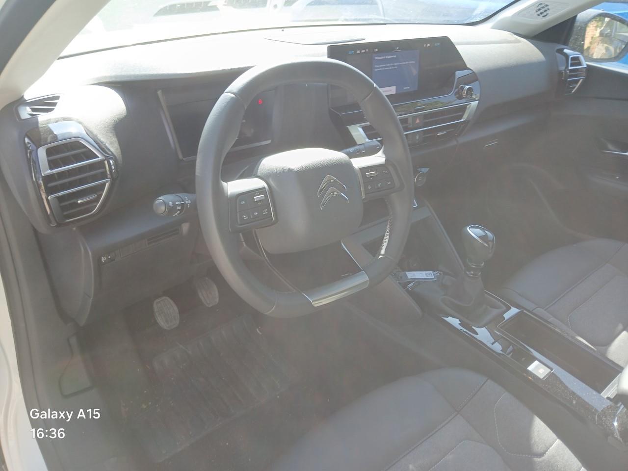 Foto Citroën C4 X 3
