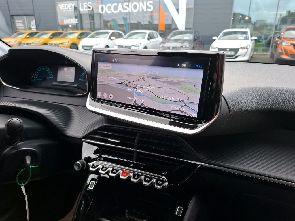 Peugeot 208 Hybrid 100 e-DCS6 Style 2025