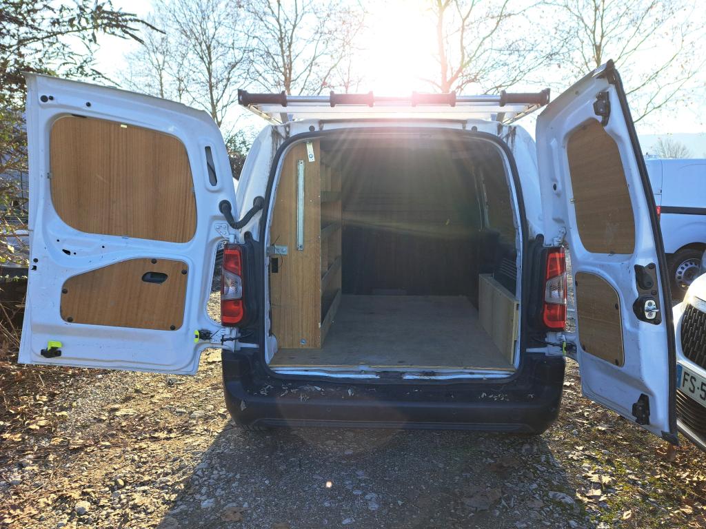 Peugeot PARTNER FOURGON STANDARD 650 KG BLUEHDI 100 S&S BVM5 ASPHALT 2021