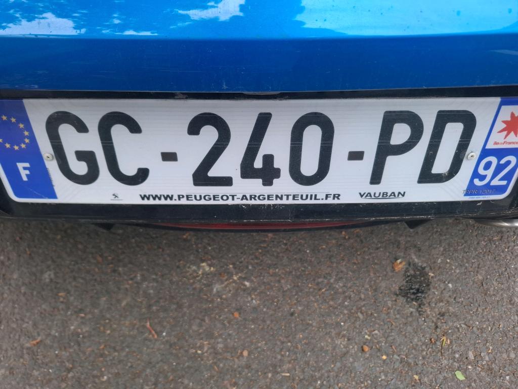 Peugeot 208 PureTech 130 S&S EAT8 GT Pack 2021