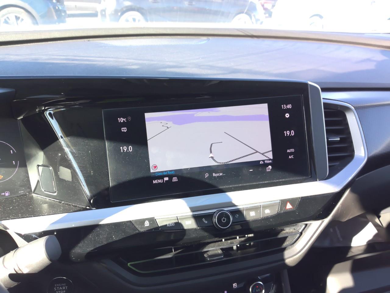 Foto Opel Grandland PHEV 10