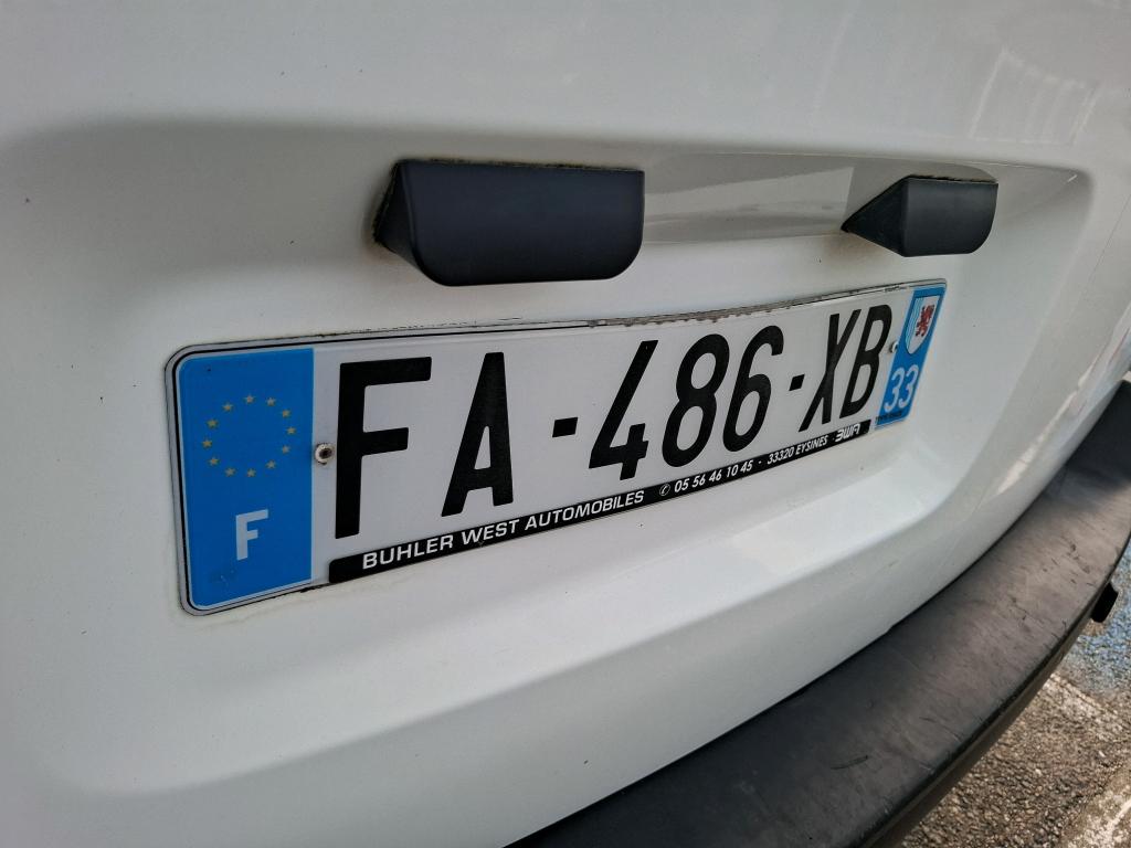 Peugeot EXPERT FGN TOLE STANDARD 2.0 BLUEHDI 120 S&S BVM6 PREMIUM 2018