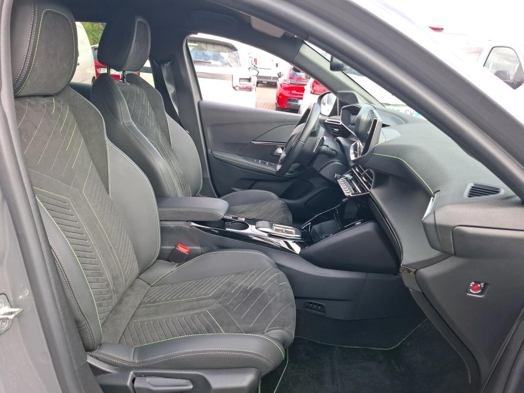 Peugeot 208 Hybrid 145 ch e-DCS6 GT Exclusive 2025