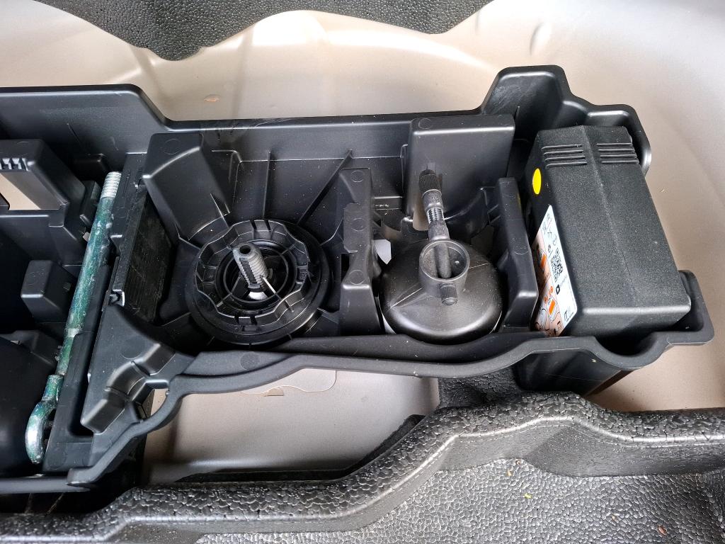 Peugeot 2008 PureTech 130 S&S EAT8 GT 2024