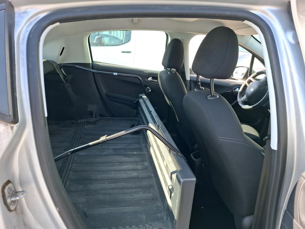 Peugeot 208 AFFAIRE 1.6 BLUEHDI 75 BVM5 PREMIUM PACK 2018