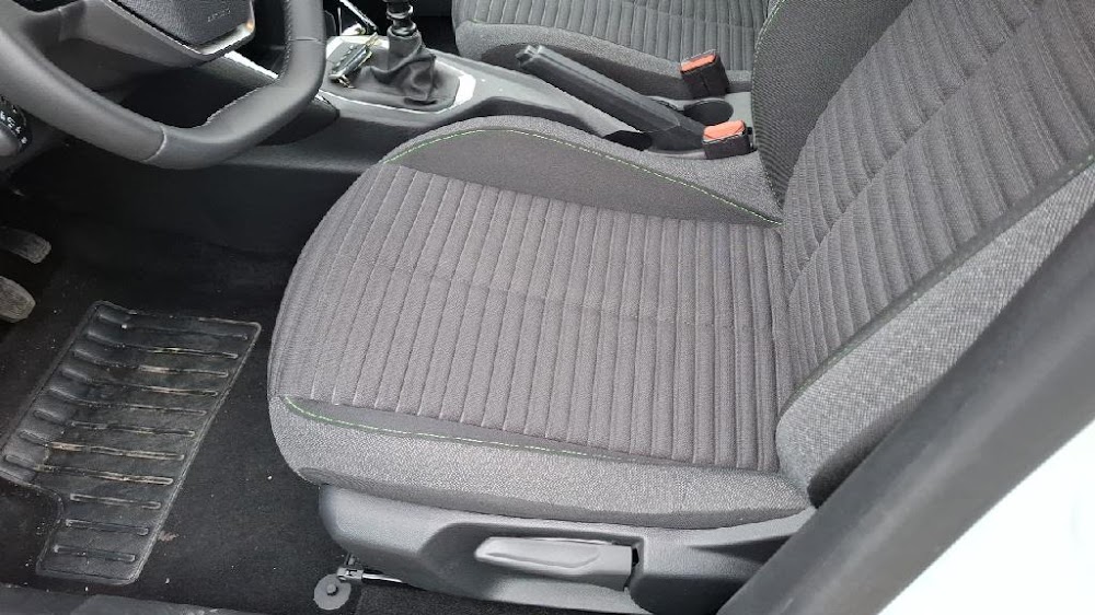 Foto Peugeot 208 9