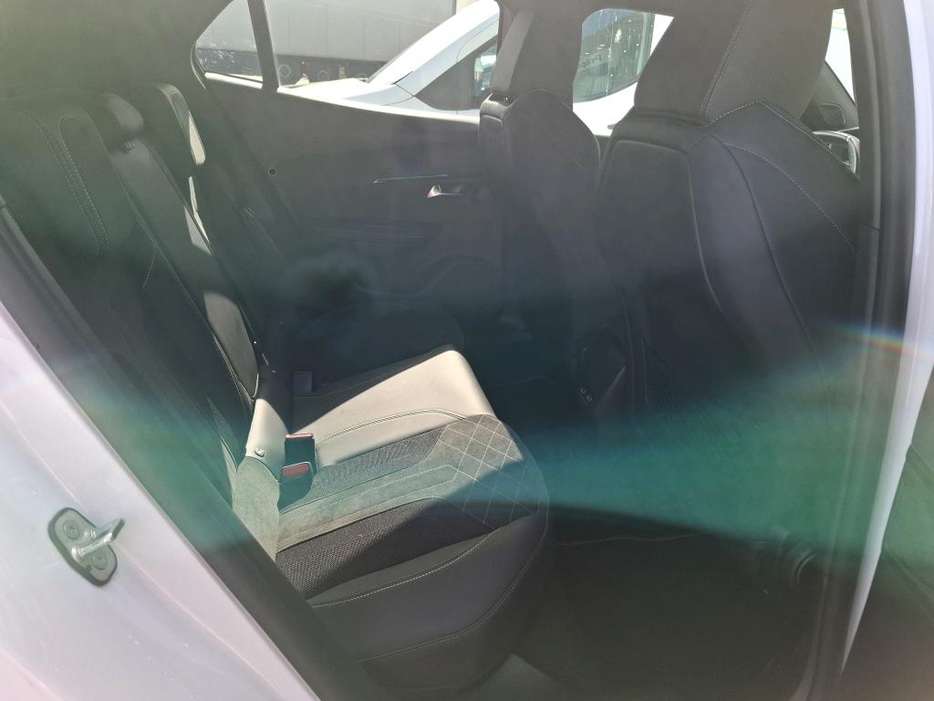 Peugeot 2008 PureTech 130 S&S EAT8 GT Pack 2022