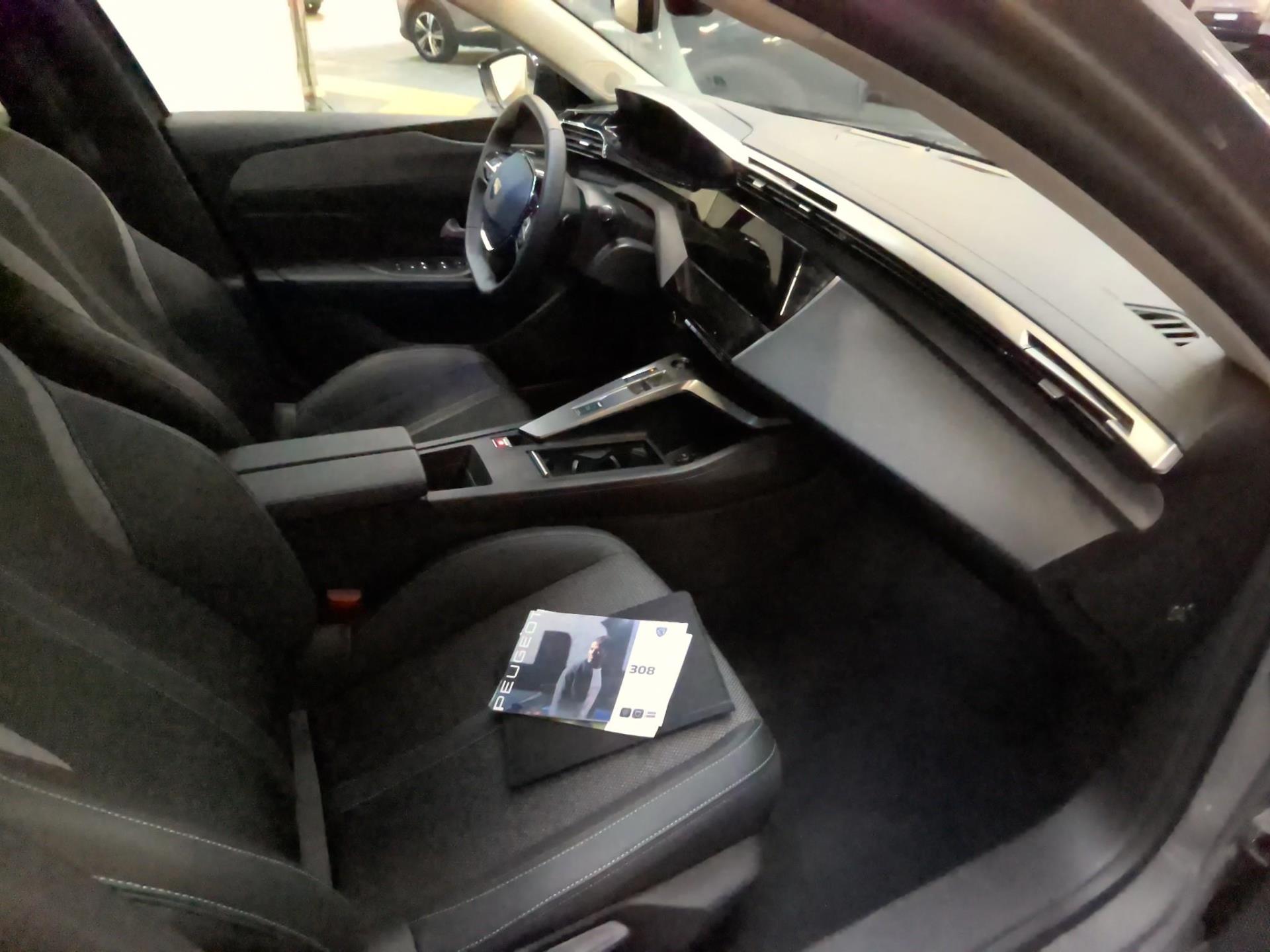 Peugeot 308 Hybrid 136 e-DCS6 Allure 2024