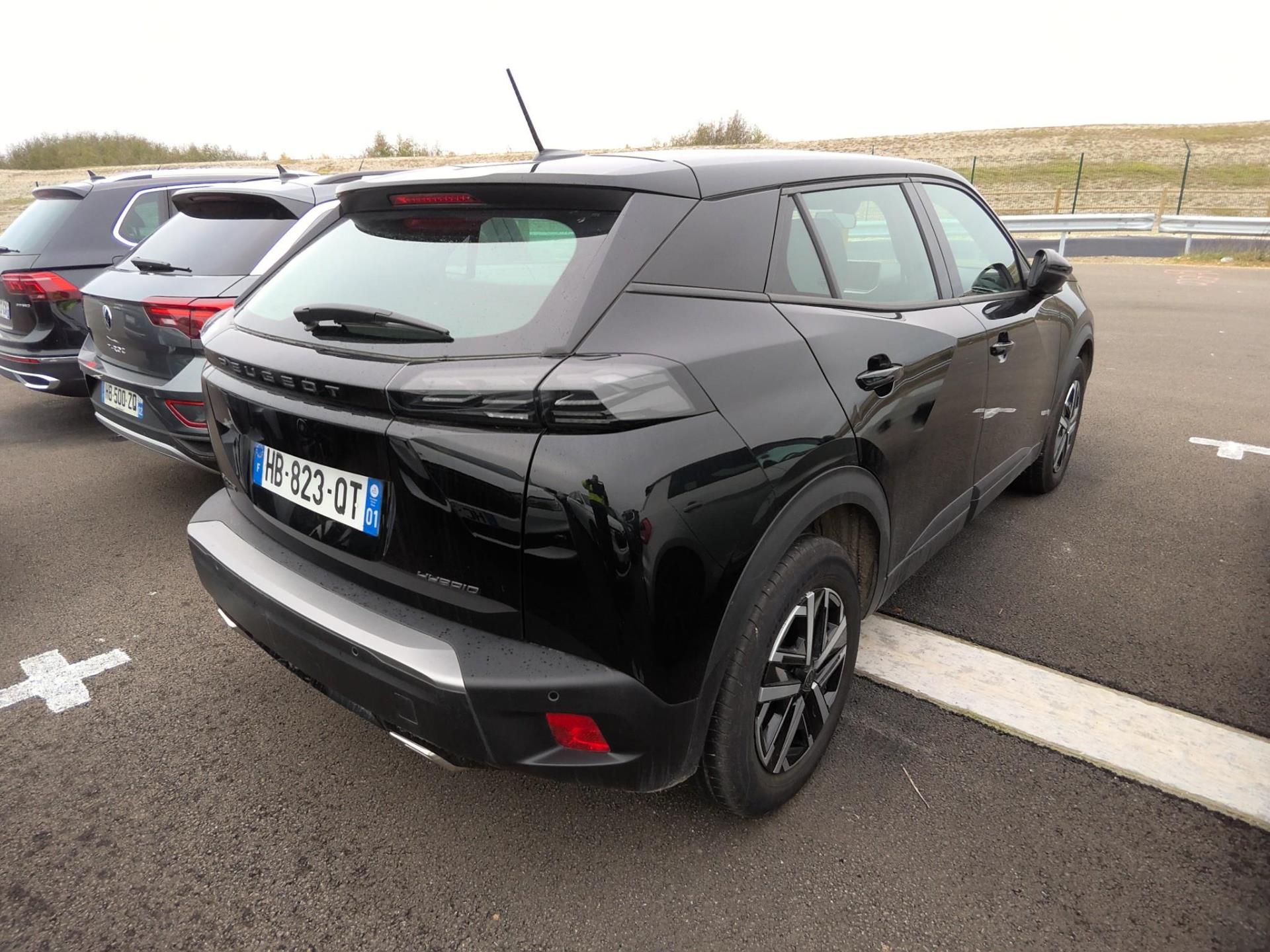 Peugeot 2008 Hybrid 136 e-DCS6 Style 2025