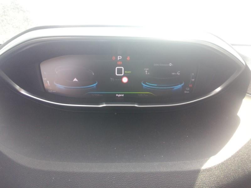 Foto Peugeot 3008 Hybrid 5