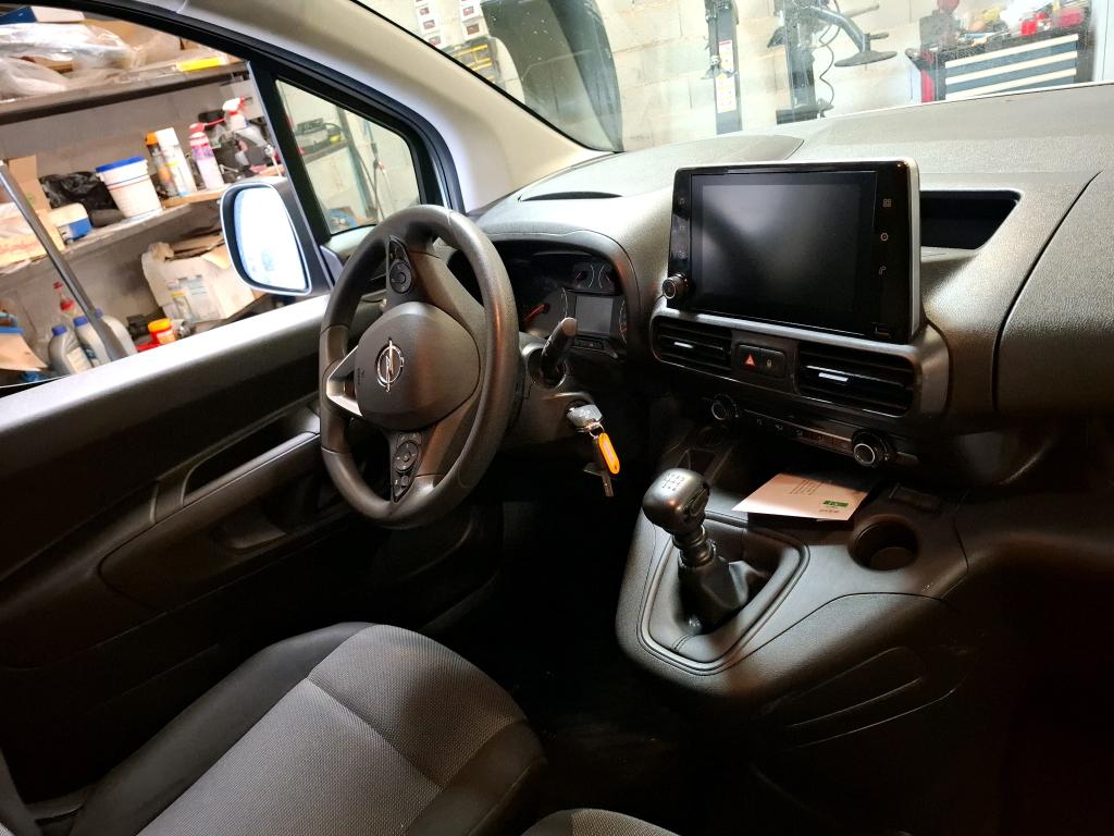 Opel COMBO CARGO 1.5 100 CH S/S L1H1 BVM6 STANDARD PACK CLIM 2022