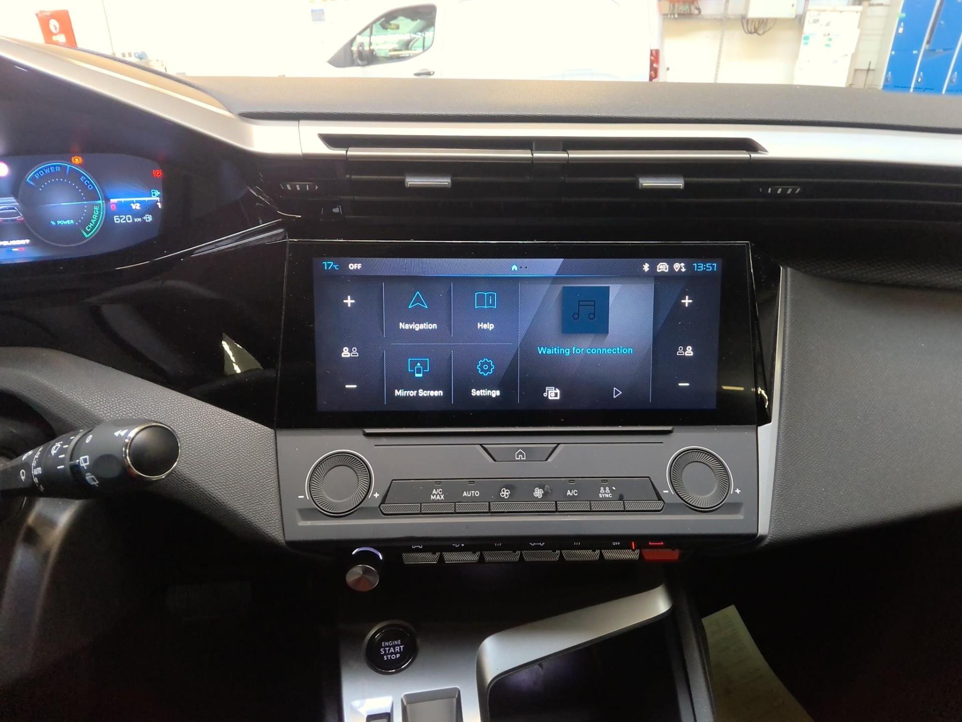Peugeot 308 SW Hybrid 145 e-DCS6 Style 2025