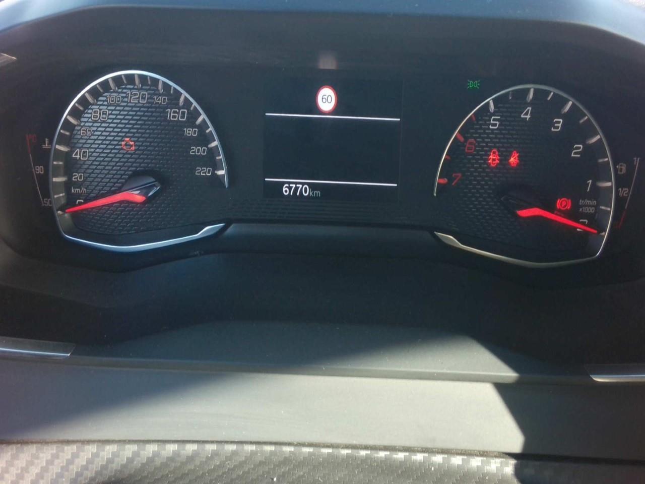 Foto Peugeot 208 5