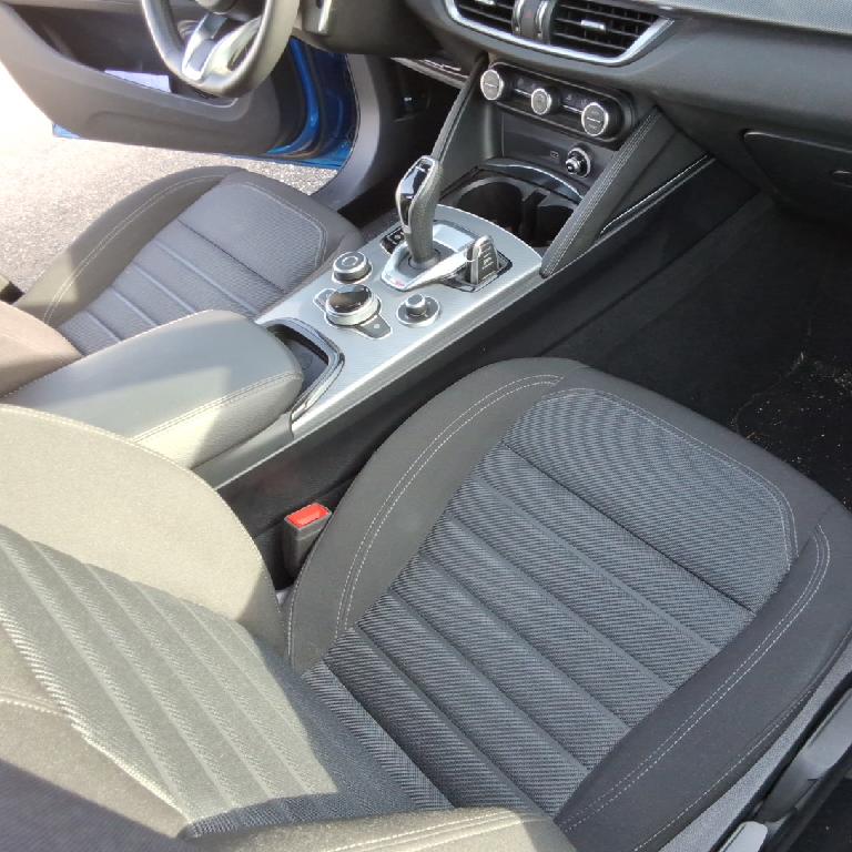 Foto Alfa Romeo Stelvio 12