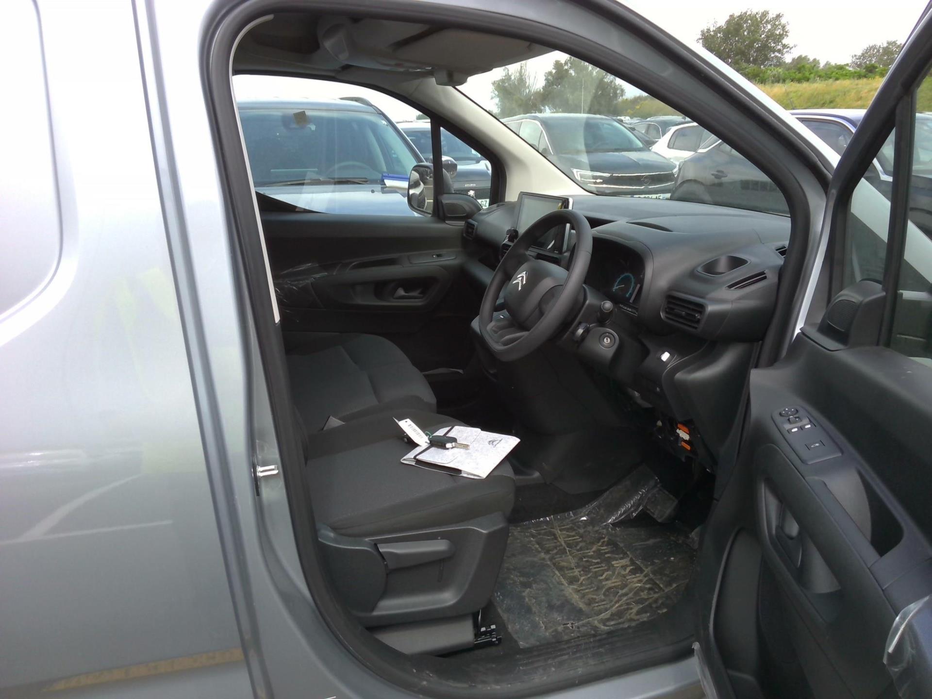 Citroen E-BERLINGO VAN M 800 100 KW (136 CH) BATTERIE 50 KWH  2024