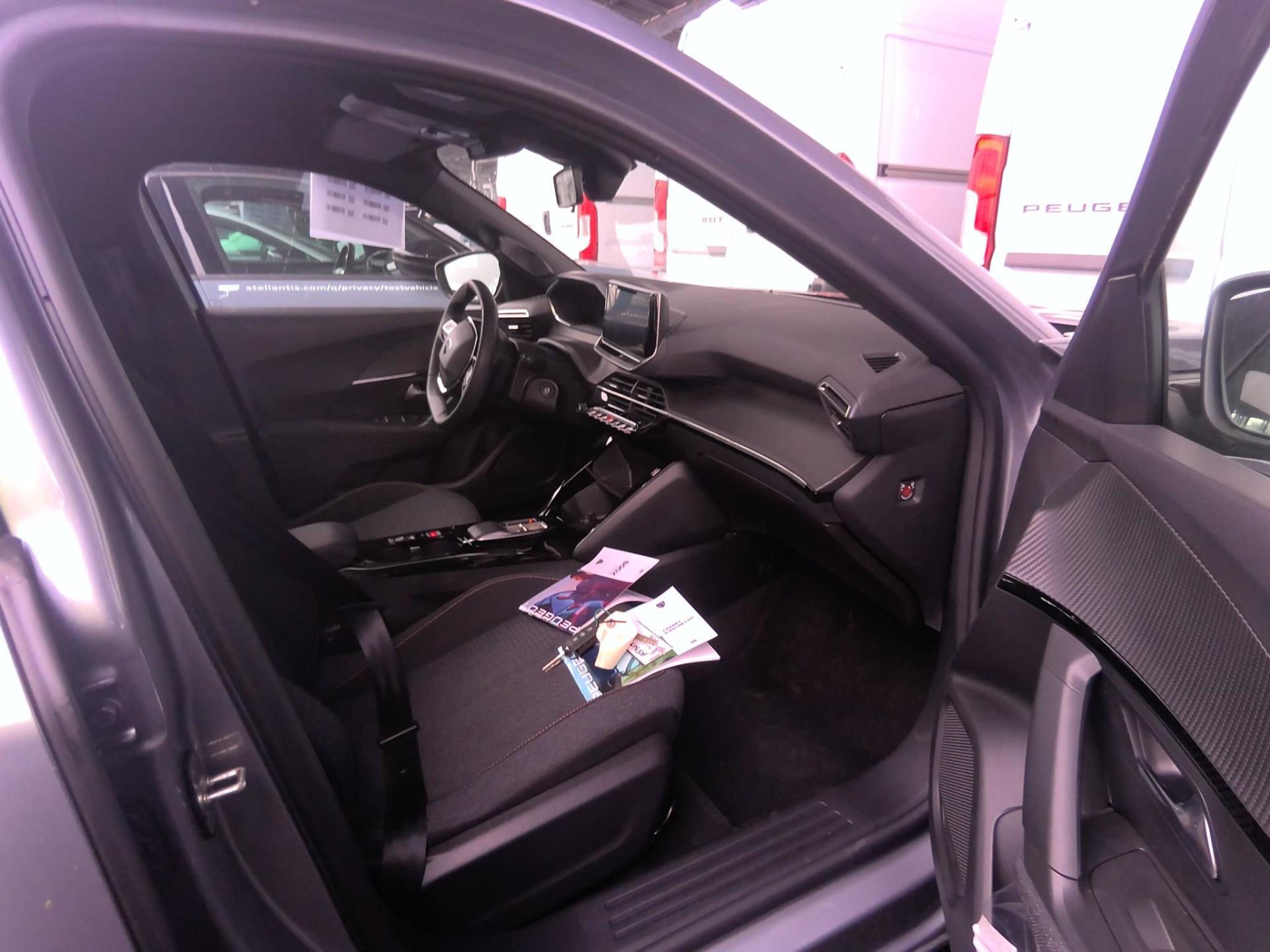 Peugeot 2008 Electrique 54 kWh 156 ch Style 2025