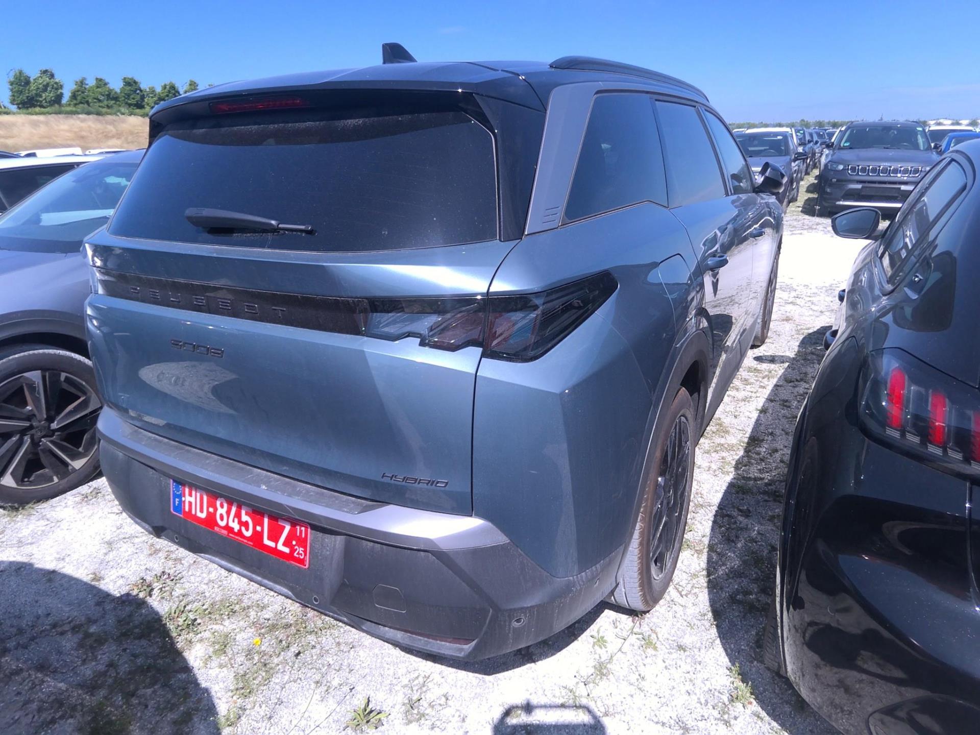 Peugeot 5008 Hybrid 145 e-DCS6 GT 2025