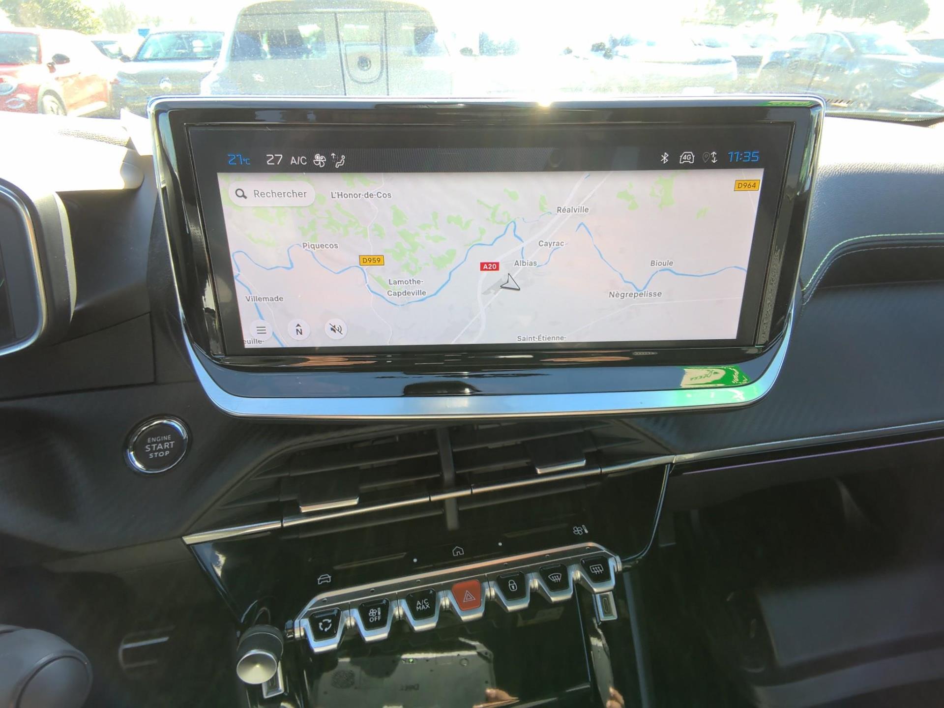 Peugeot 2008 Hybrid 136 e-DCS6 GT 2025