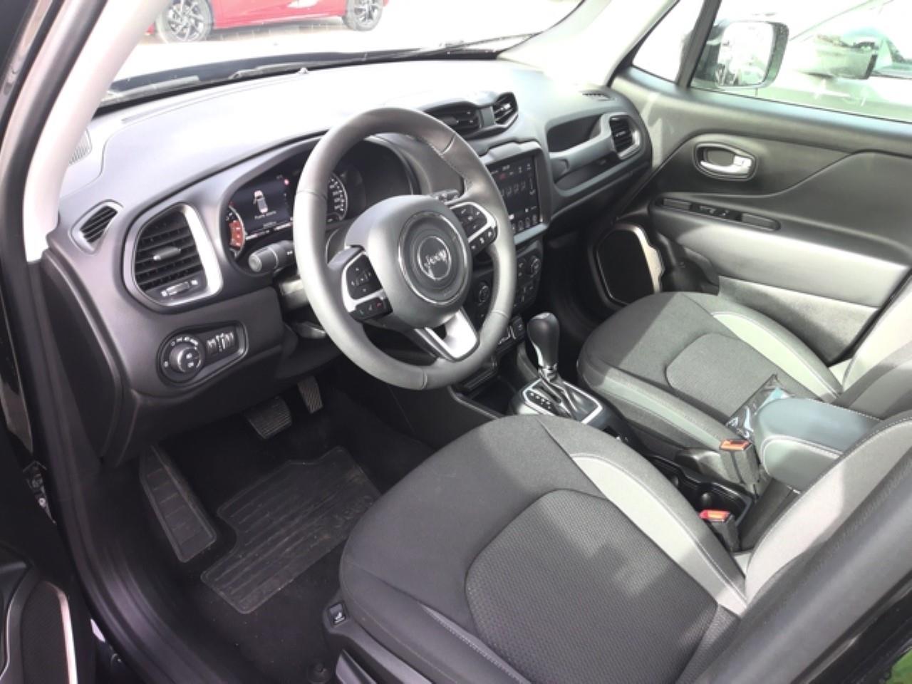 Foto Jeep Renegade 4