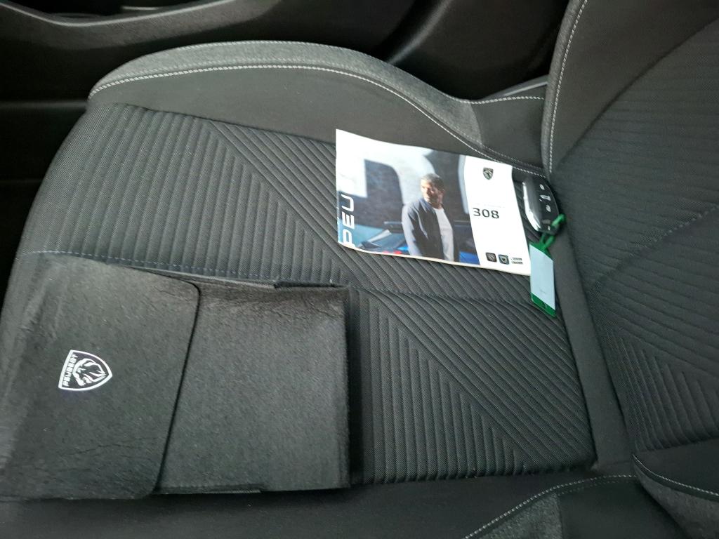 Peugeot 308 PureTech 130ch S&S EAT8 Active Pack 2023