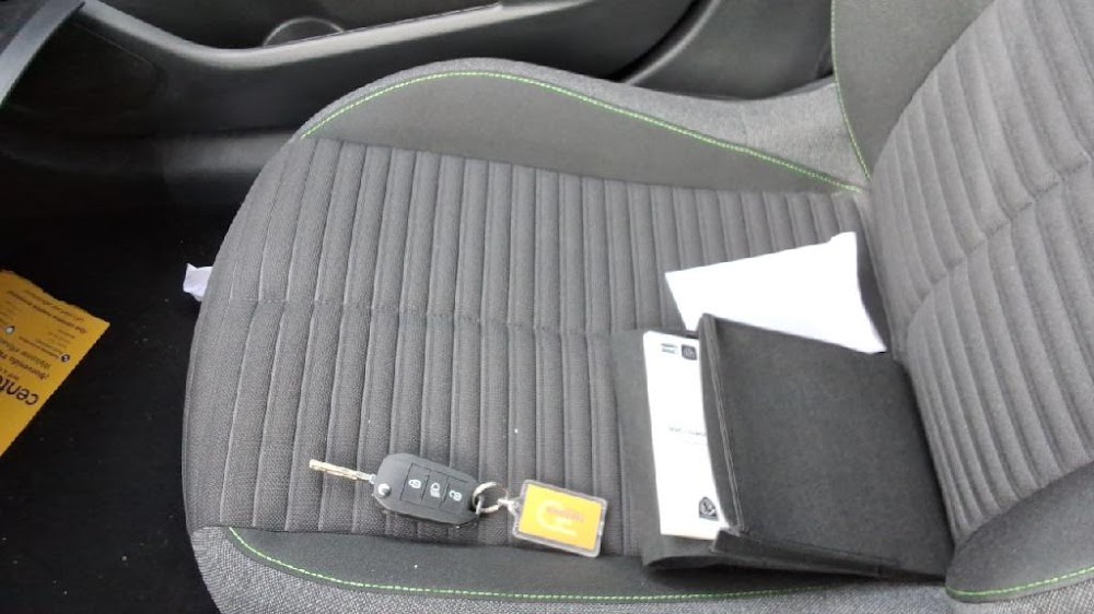 Foto Peugeot 308 5