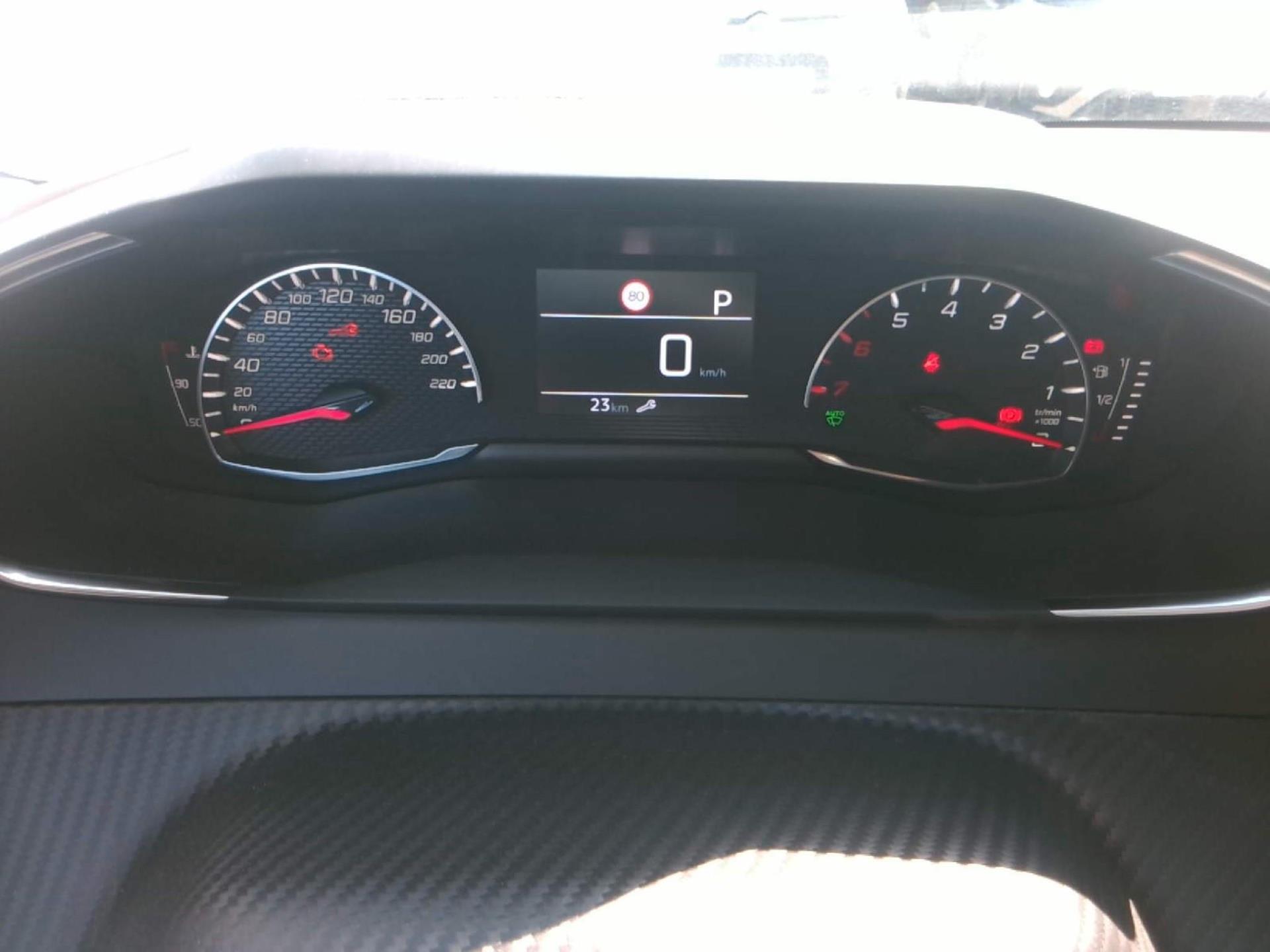 Peugeot 208 PureTech 100 S&S EAT8 Allure 2023