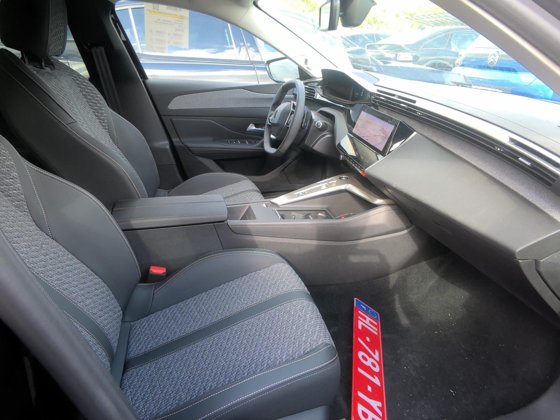 Peugeot 308 Hybrid 145 e-DCS6 Allure 2026