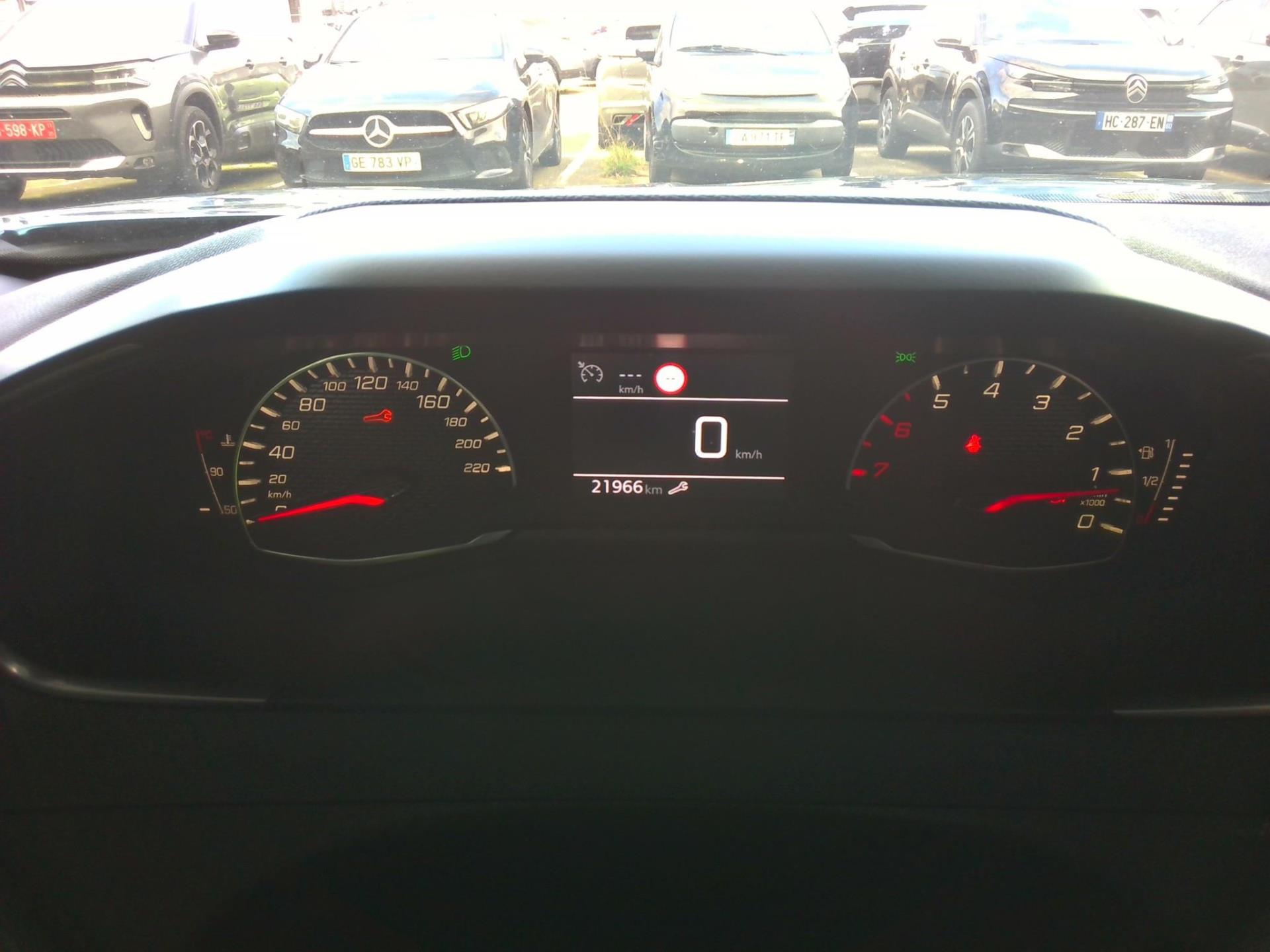 Peugeot 2008 100 S&S BVM6 Style 2025