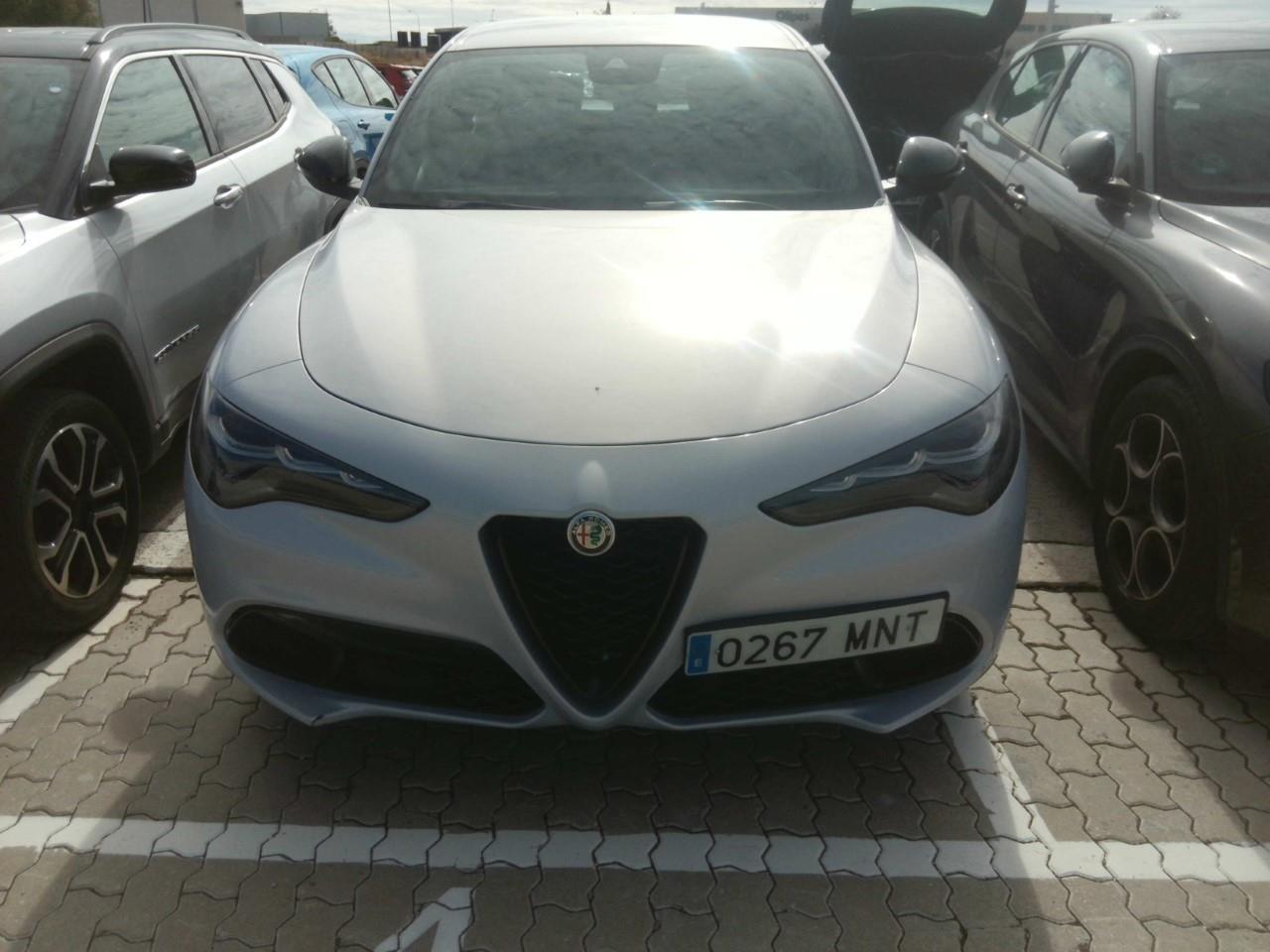 Foto Alfa Romeo Stelvio 2