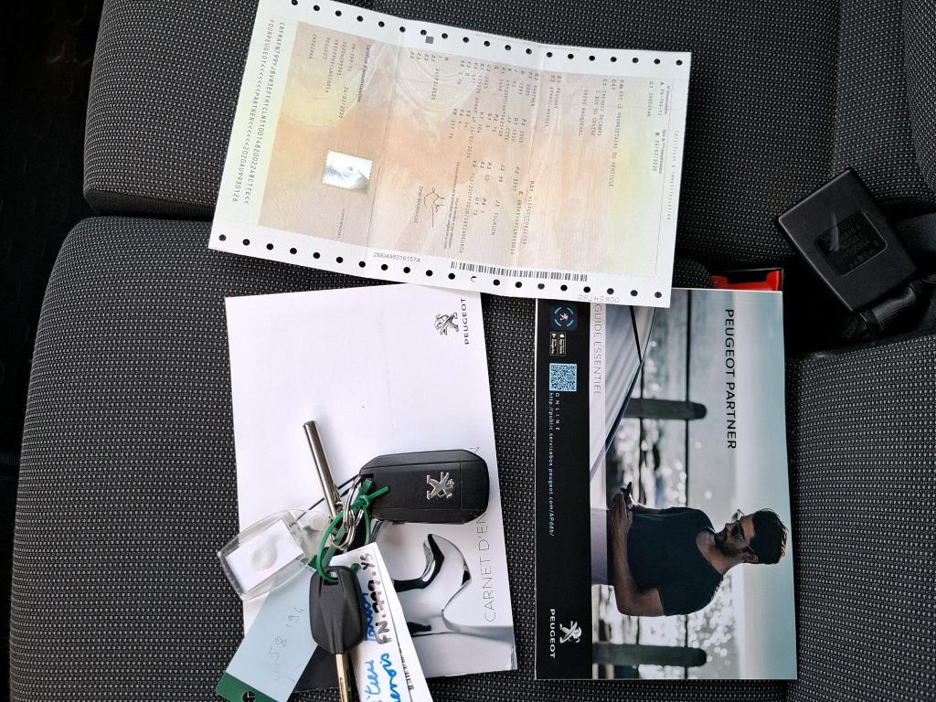 Peugeot PARTNER FOURGON STANDARD 650 KG BLUEHDI 100 S&S BVM5 PREMIUM 2020