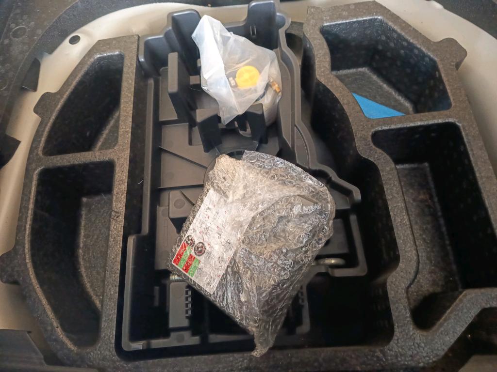 Peugeot 208 BLUEHDI 100 S&S BVM6 PREMIUM PACK 2021