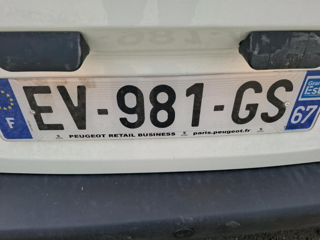 Peugeot PARTNER FOURGON STANDARD 1.6 BLUEHDI 75 BVM5 PREMIUM 2018