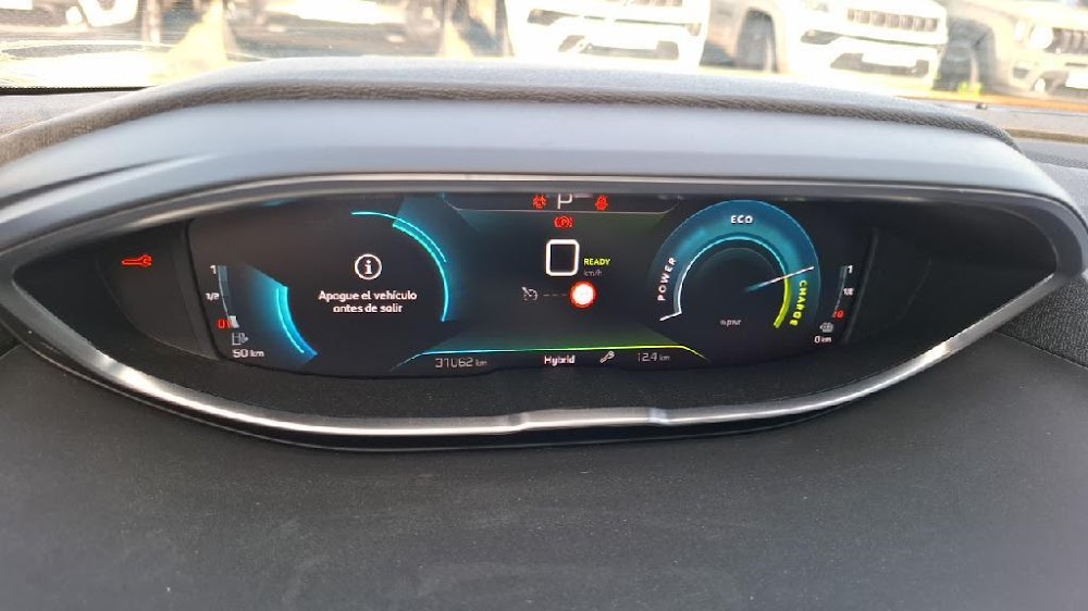 Foto Peugeot 3008 Hybrid 3