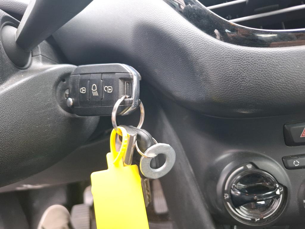 Peugeot 208 AFFAIRE BLUEHDI 100 BVM6 PREMIUM PACK 2018