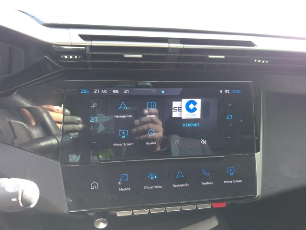 Foto Peugeot 408 16
