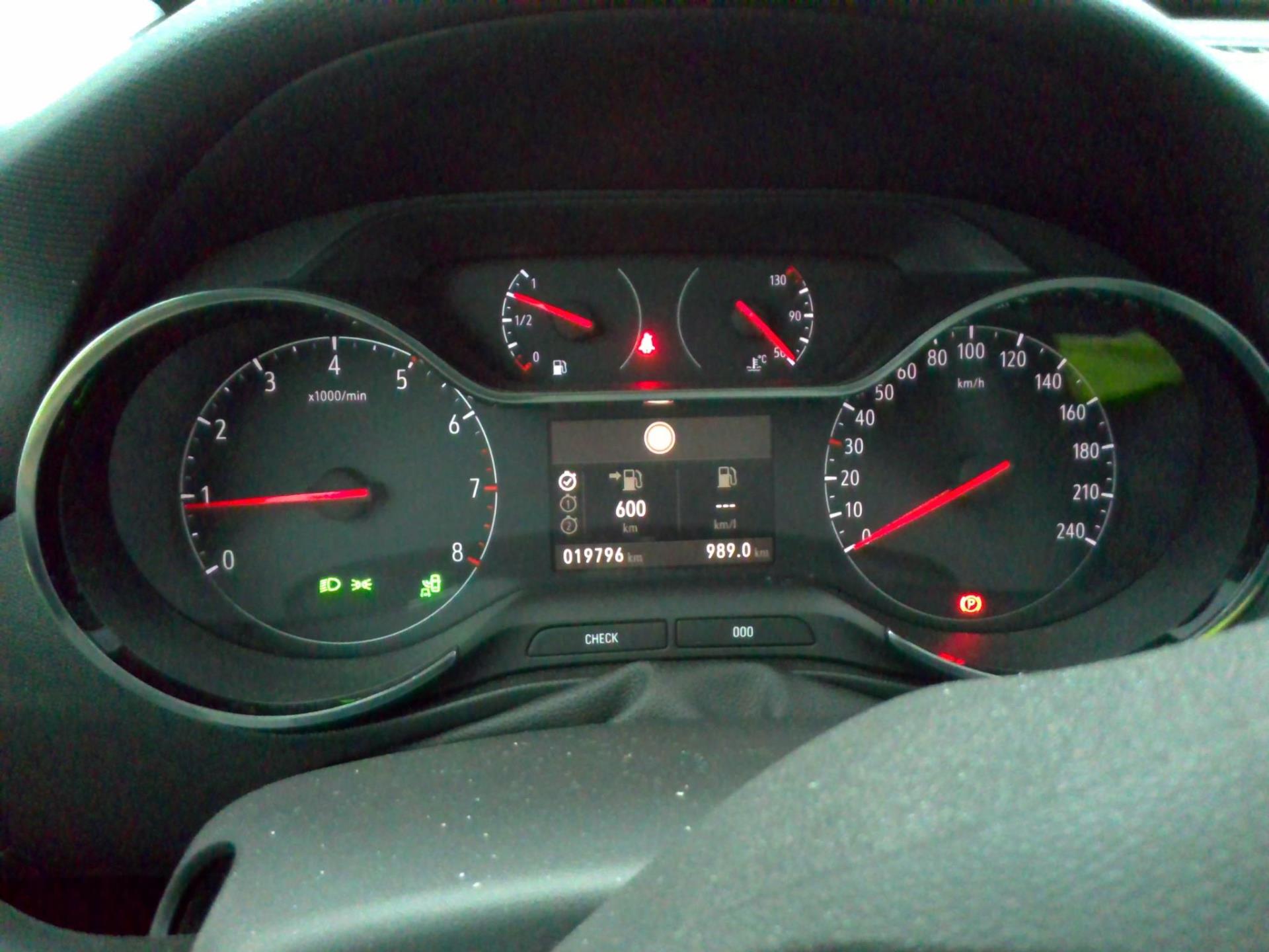 Opel Crossland 1.5 D 110 ch BVM6 Elegance 2024
