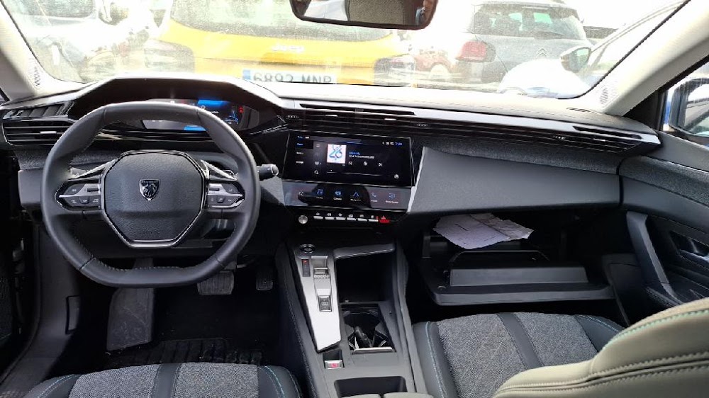 Foto Peugeot 408 14