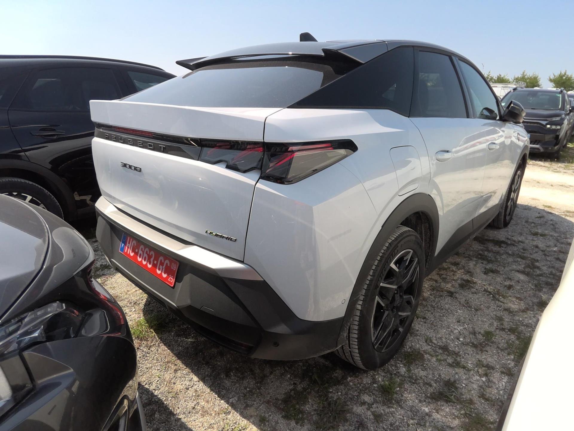Peugeot 3008 Hybrid 136 e-DCS6 GT 2025
