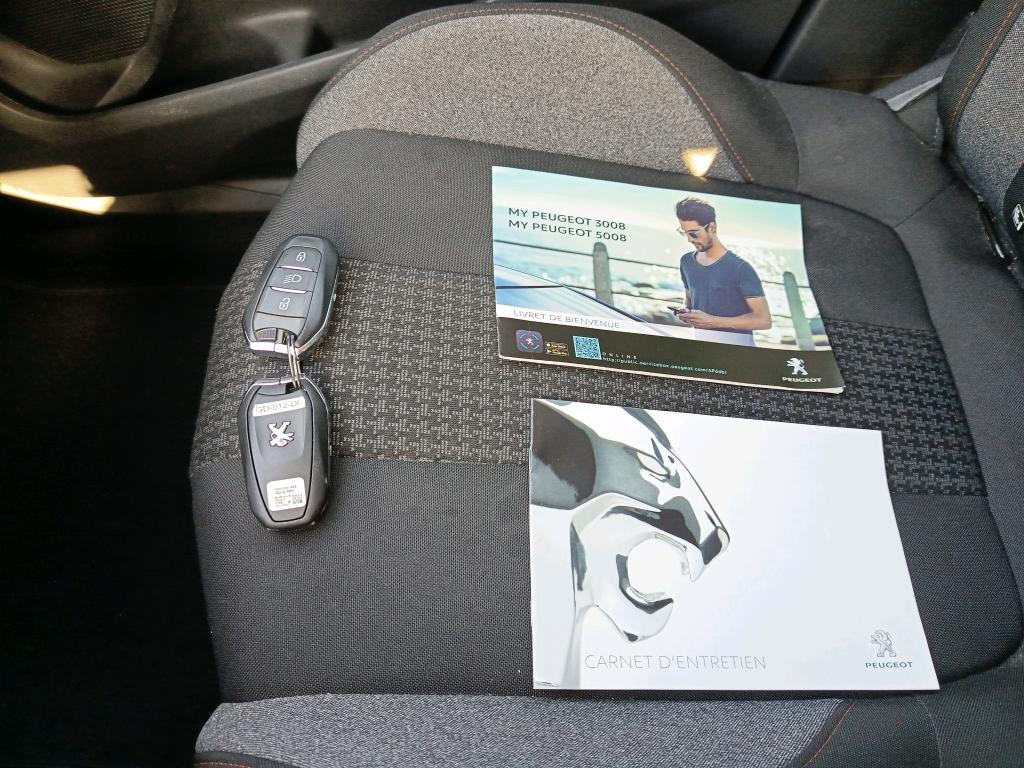 Peugeot 3008 BlueHDi 130ch S&S EAT8 Active Pack 2021
