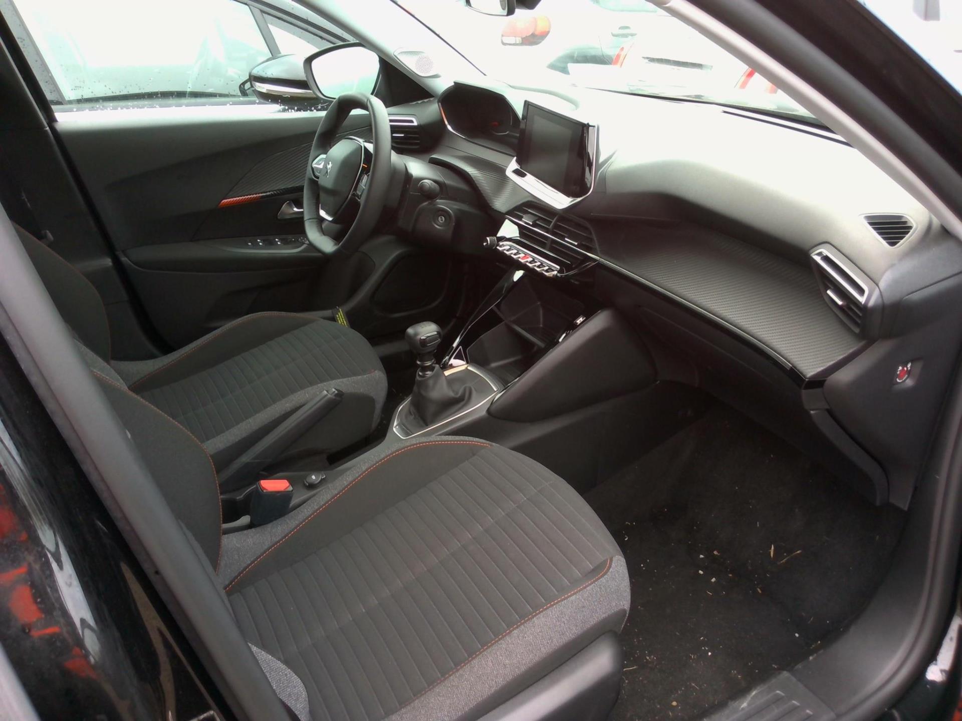 Peugeot 2008 PureTech 130 S&S BVM6 Active 2022