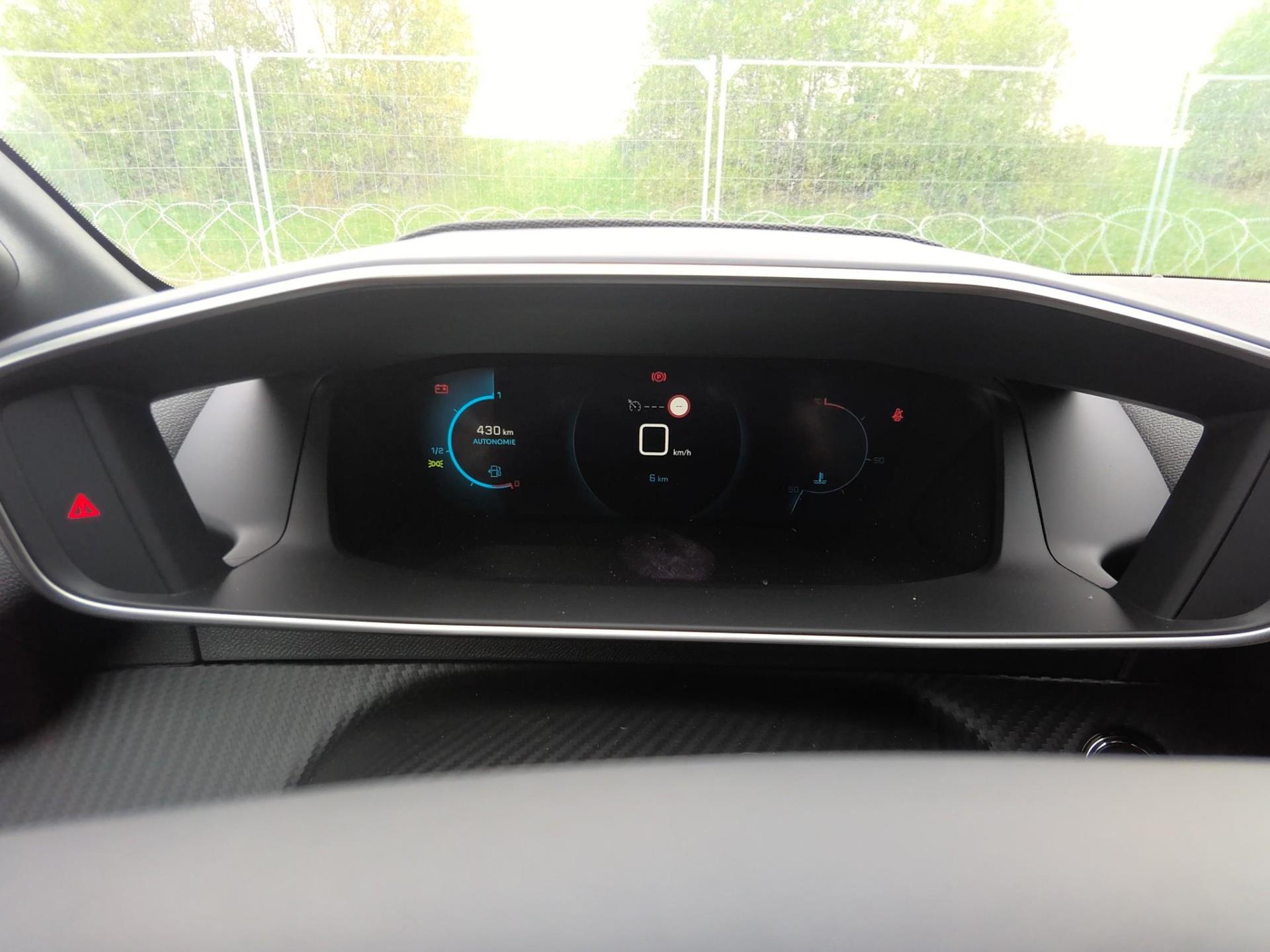 Peugeot 208 BlueHDi 100 S&S BVM6 GT 2023