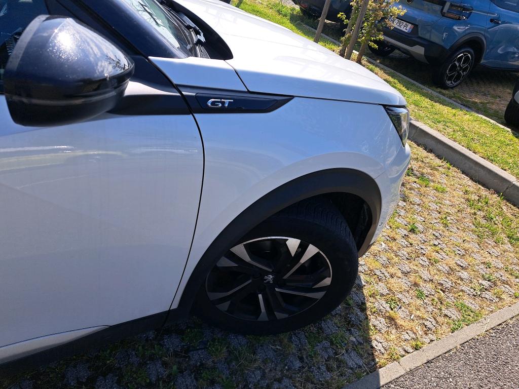 Peugeot 2008 PureTech 155 S&S EAT8 GT 2022