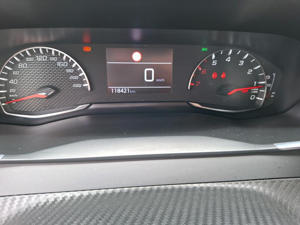 Peugeot 2008 BlueHDi 110 S&S BVM6 Active Business 2021