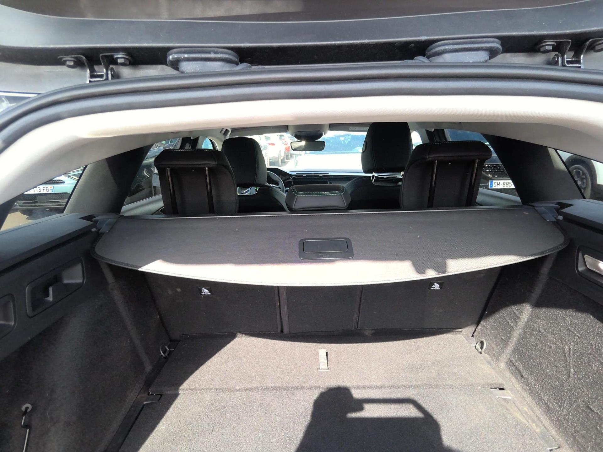 Peugeot 308 SW Hybrid 136 e-DCS6 Allure 2024