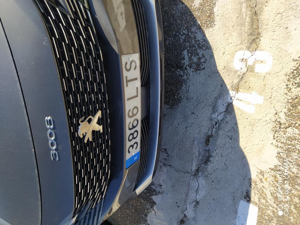 Foto Peugeot 3008 Hybrid 1