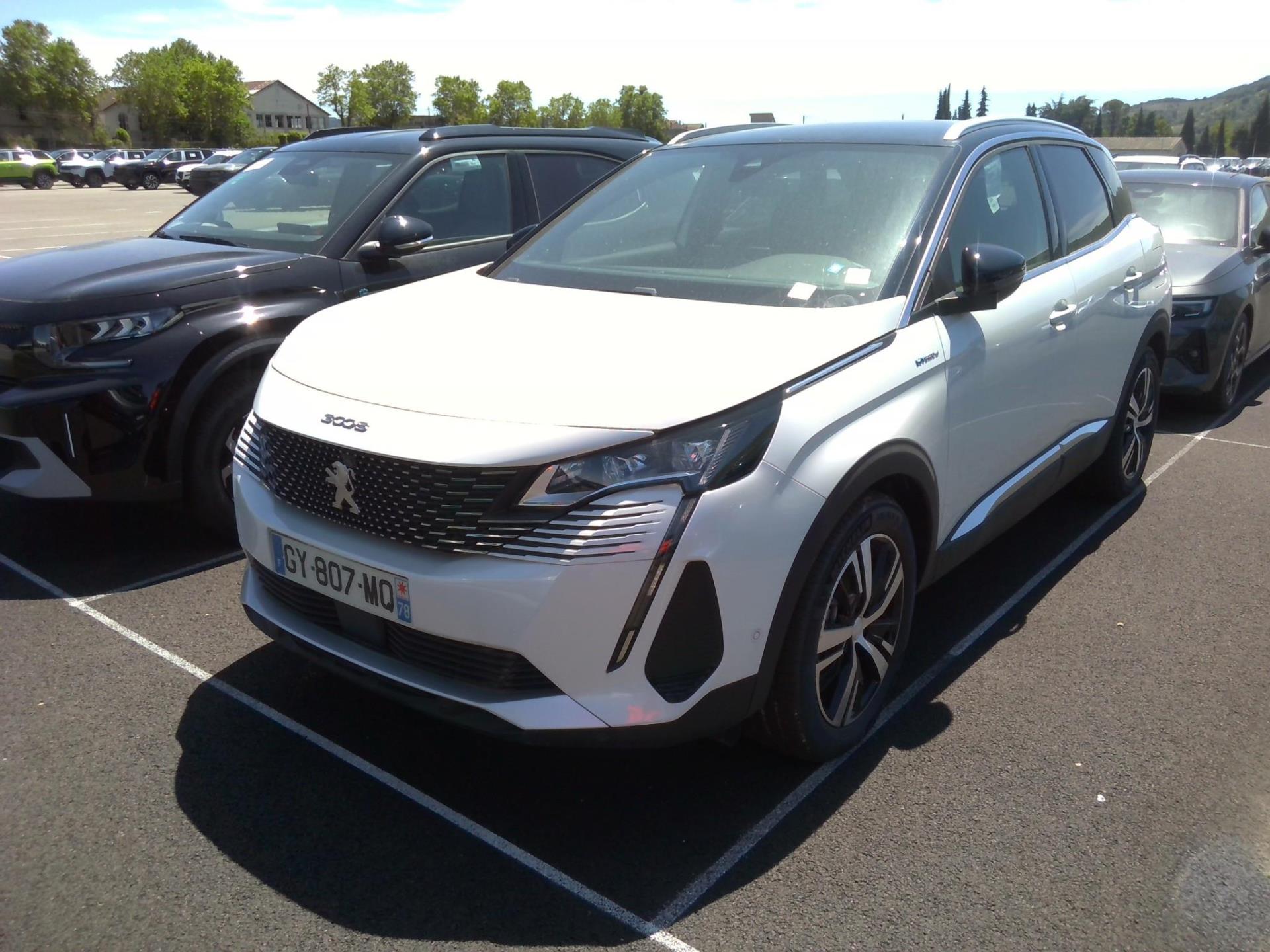 NV 3008 SUV