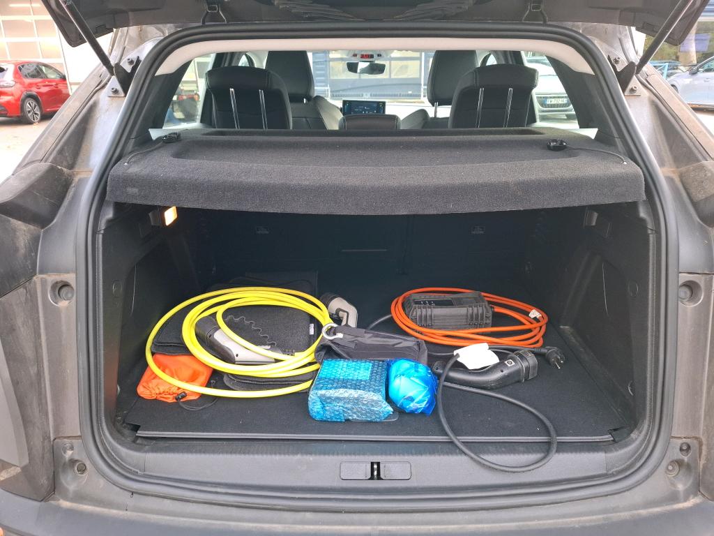 Peugeot 3008 Hybrid 225 e-EAT8 Active Pack 2022