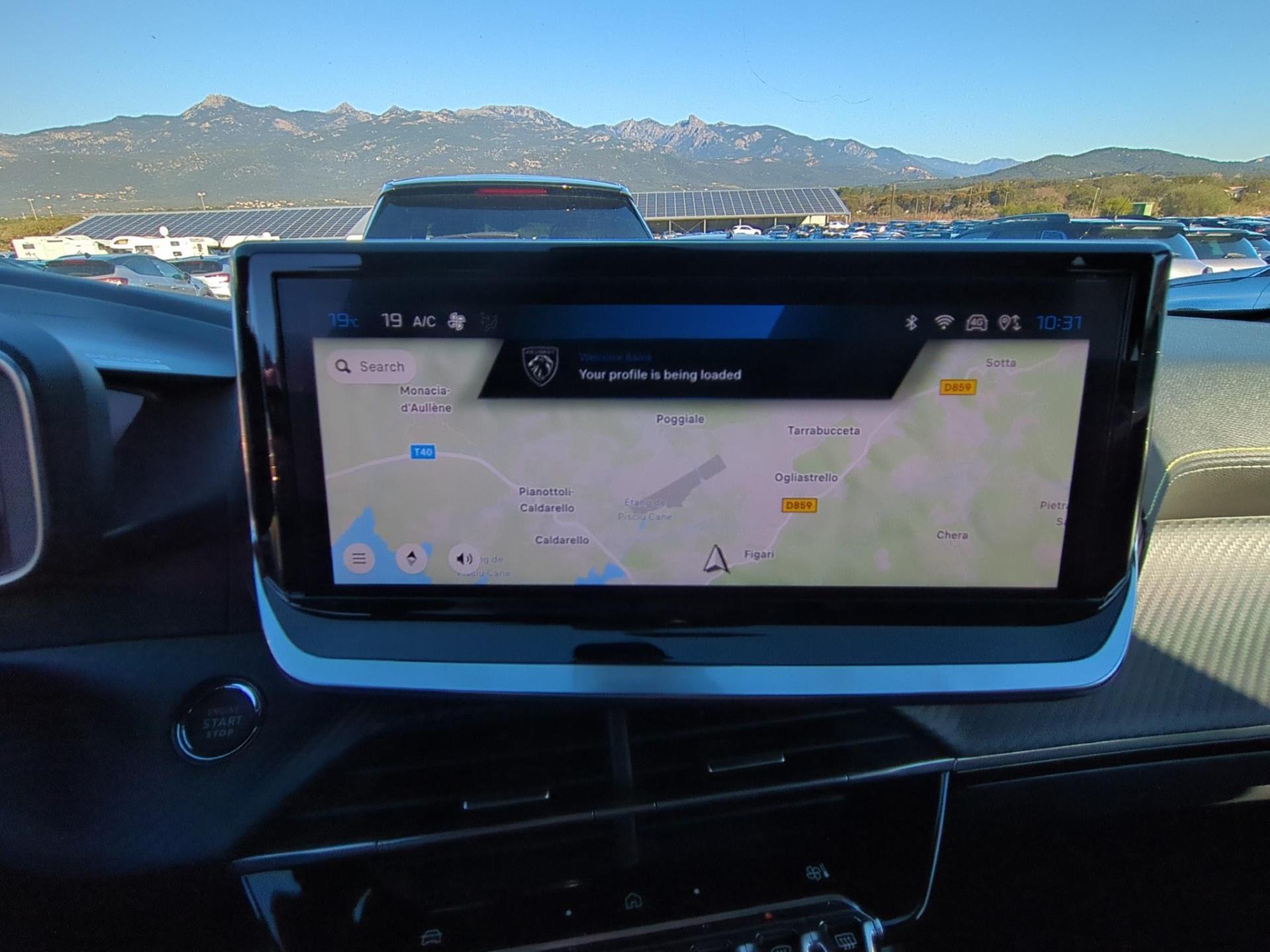 Peugeot 2008 Hybrid 136 e-DCS6 GT 2024