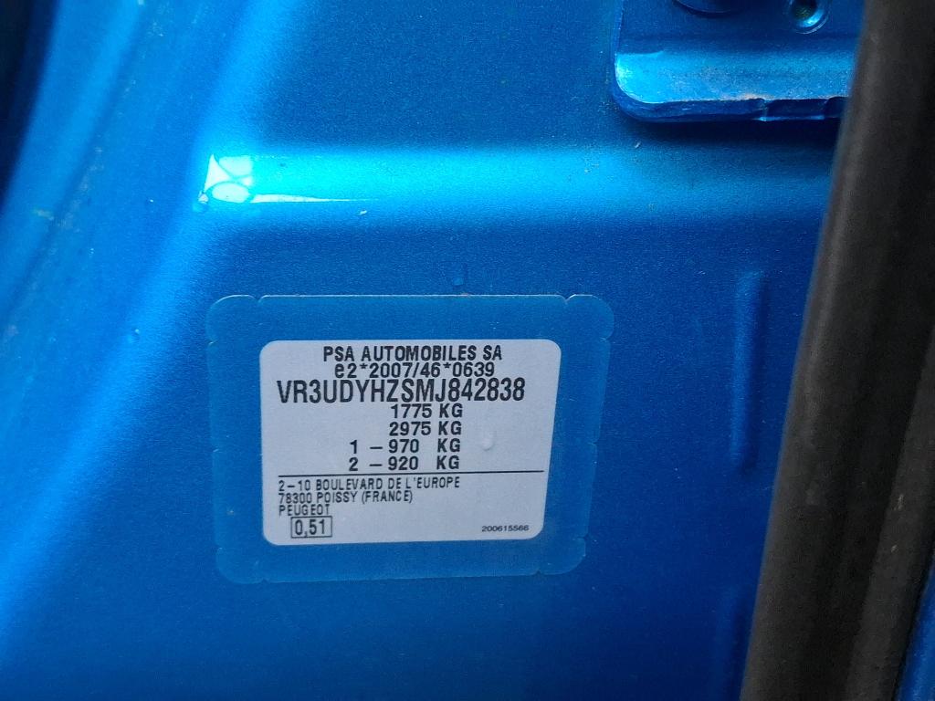 Peugeot 2008 BlueHDi 130 S&S EAT8 GT 2021