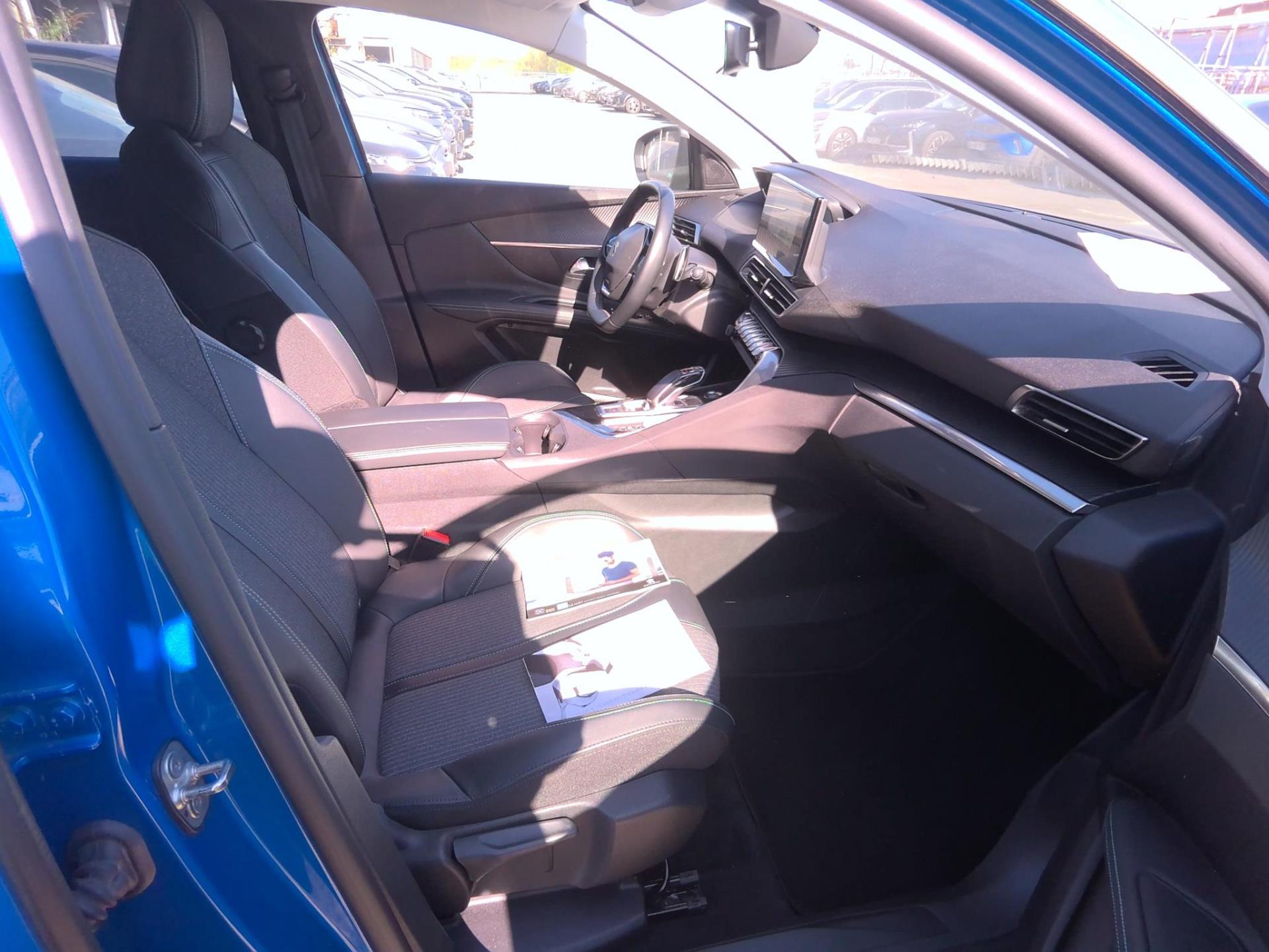 Peugeot 3008 Hybrid 225 e-EAT8 Allure 2022